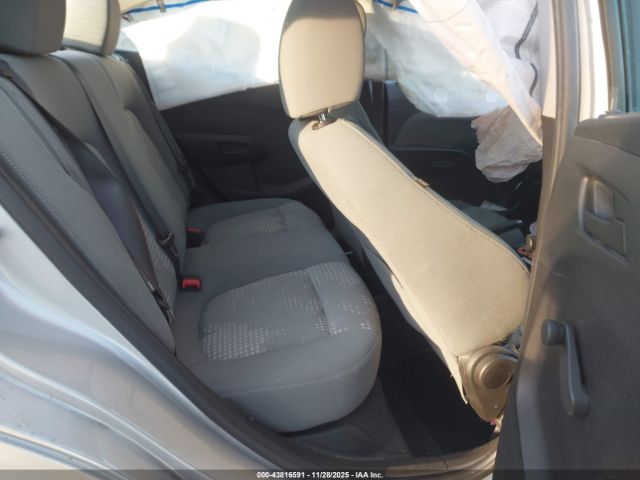 Chevrolet Sonic Ls Auto Image 8