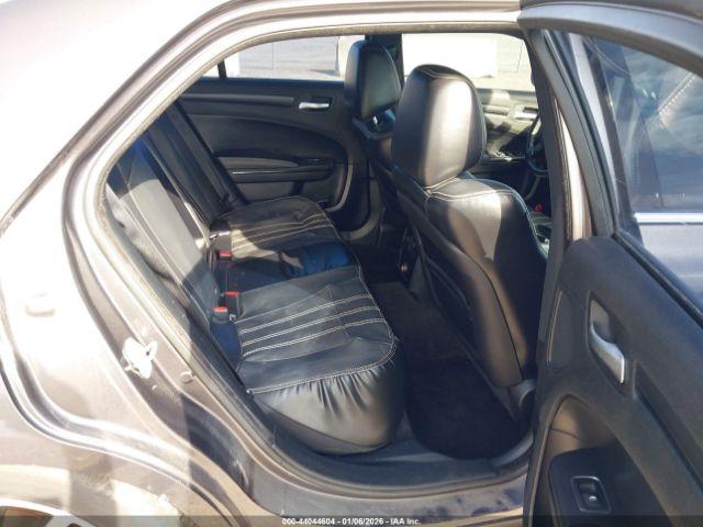 Chrysler 300 300s Image 8