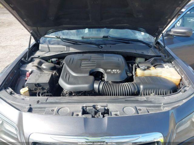 Chrysler 300 300s Image 2