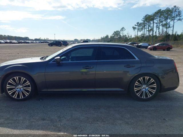 Chrysler 300 300s Image 6