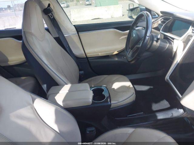 Tesla Model S Image 3