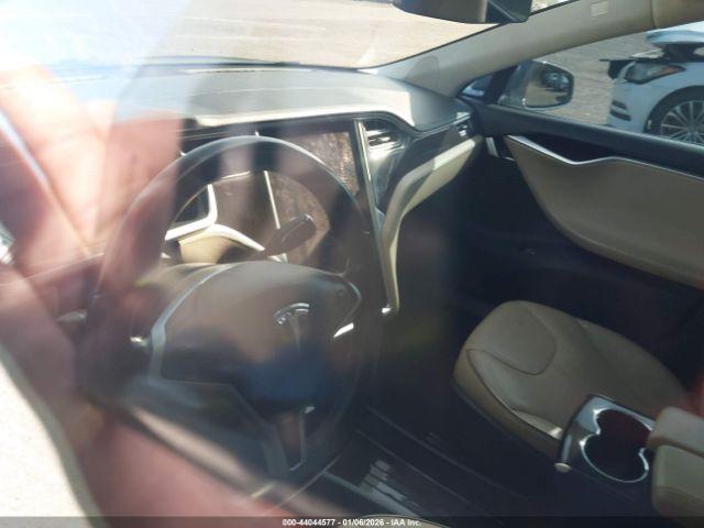 Tesla Model S Image 15