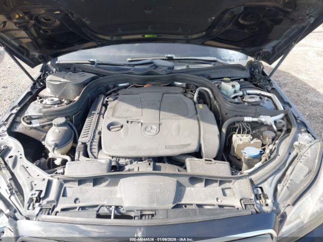 Mercedes-Benz E-Class 4matic Image 12