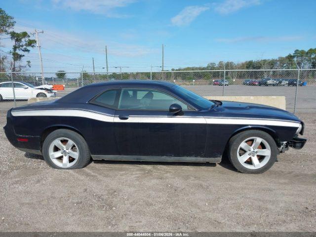 Dodge Challenger Image 12