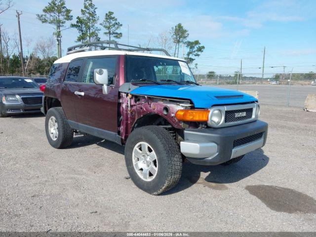 Toyota FJ Cruiser Image 14