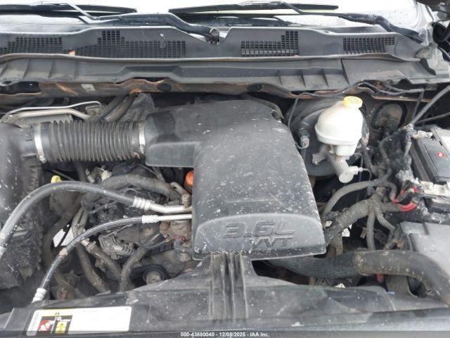 Ram 1500 Slt Image 3