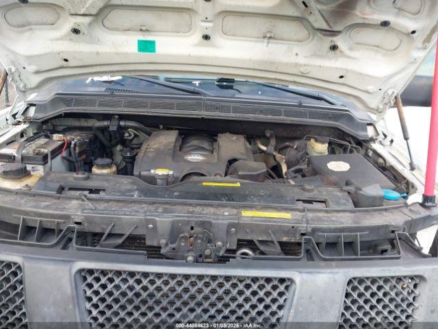 Nissan Titan Se Image 11