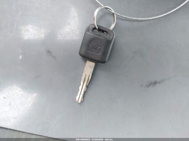 Nissan Titan Se Image 10