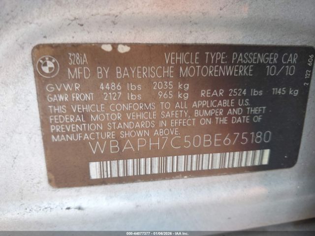 BMW 3 Series Image 11