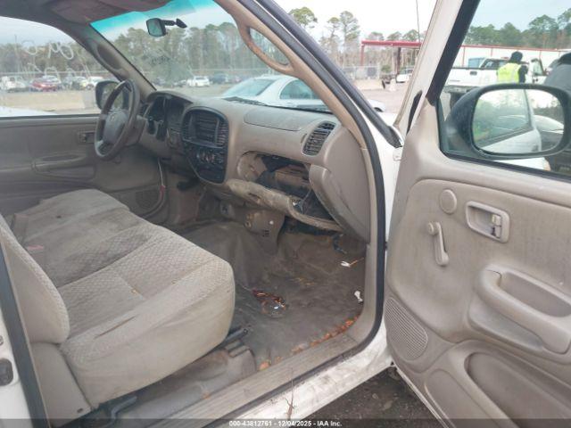 Toyota Tundra Image 2