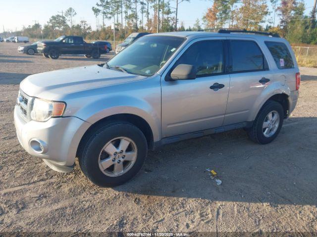 Ford Escape Xls Image 6