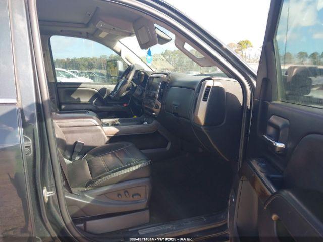 General Motors Sierra 3500HD Denali Image 5