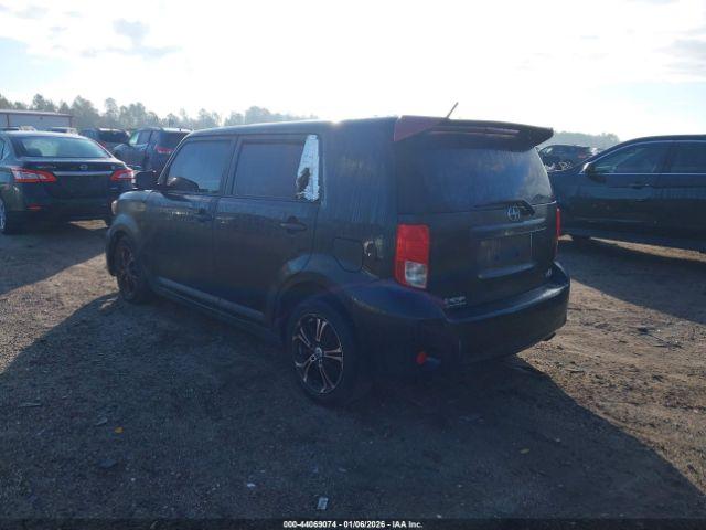 Scion xB Image 9