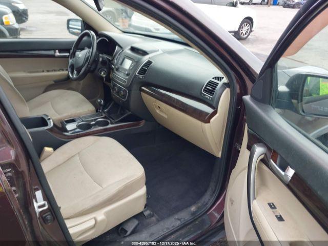 Kia Sorento Lx Image 11