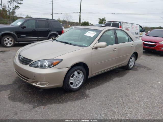 Toyota Camry Le V6 Image 4