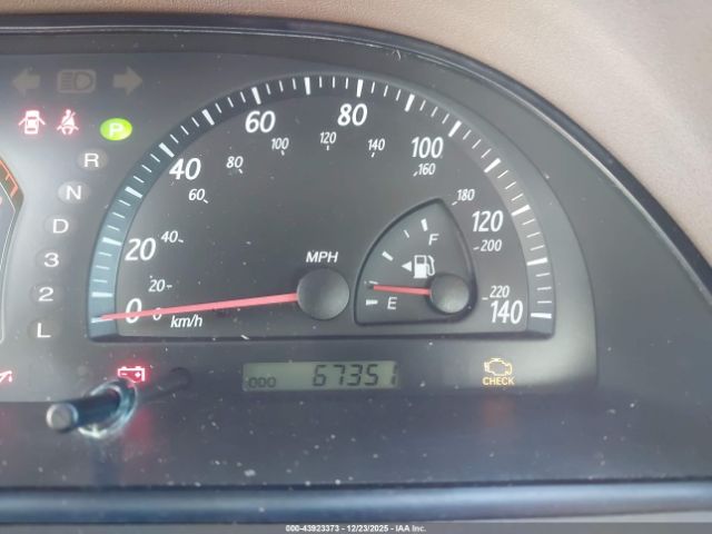 Toyota Camry Le V6 Image 6