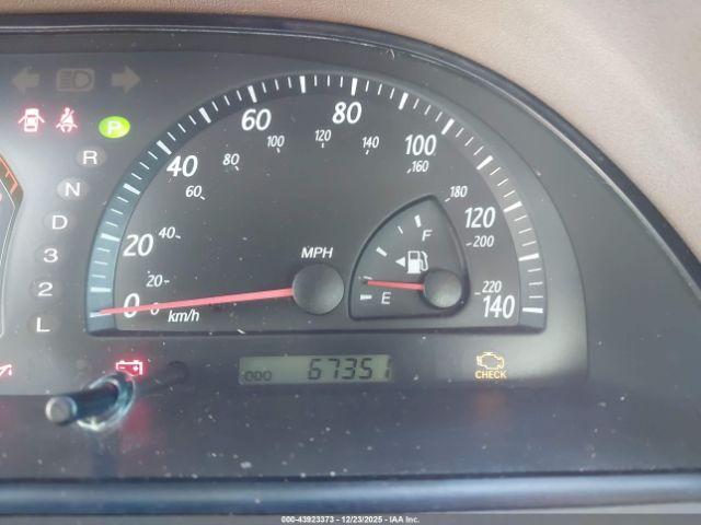 Toyota Camry Le V6 Image 6