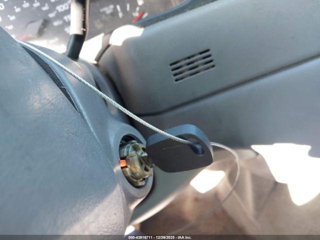 Lincoln Towncar Signature Image 9