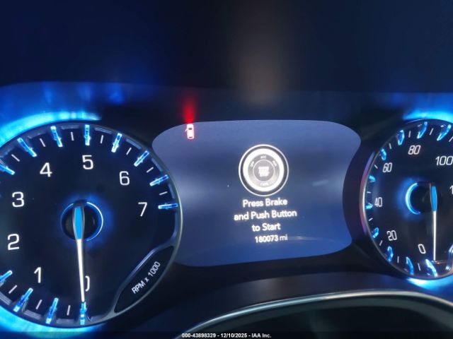 Chrysler Pacifica Limited Image 13