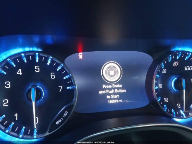 Chrysler Pacifica Limited Image 13