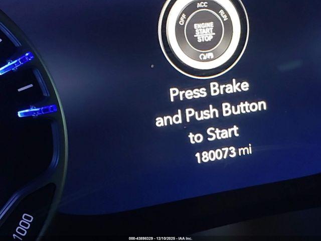 Chrysler Pacifica Limited Image 10