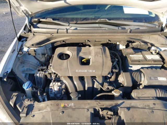 Hyundai ELANTRA Sel Image 14