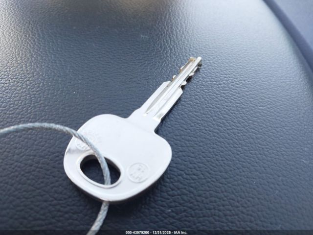 Hyundai ELANTRA Sel Image 2