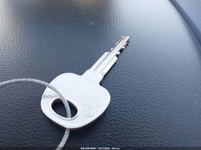 Hyundai ELANTRA Sel Image 2