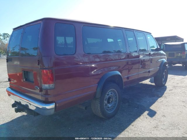 Ford E-350 Image 7