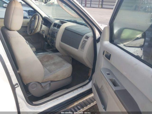 Ford Escape Xlt Image 4