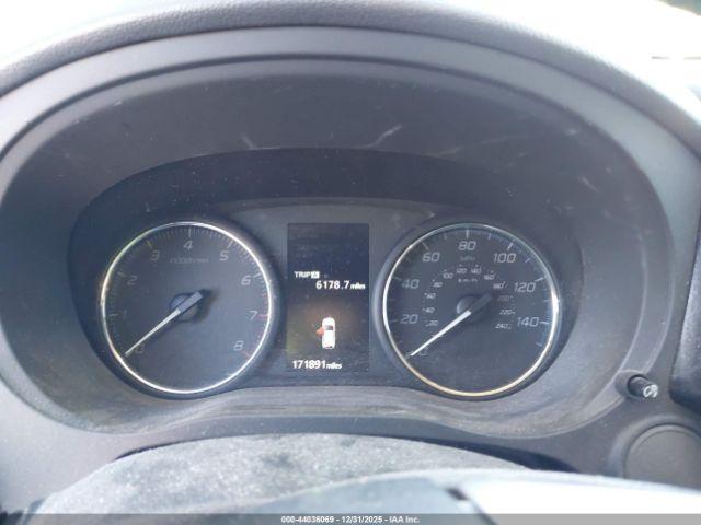 Mitsubishi Outlander Es Image 11