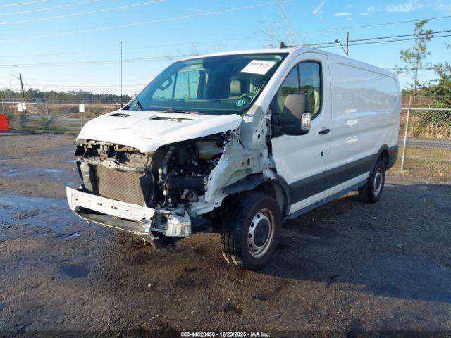 Ford Transit Image 2