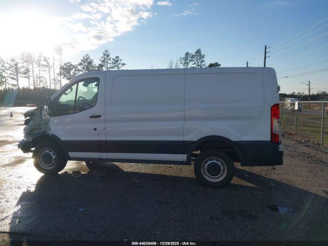Ford Transit Image 13