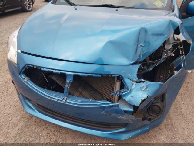 Mitsubishi Mirage Es Image 3