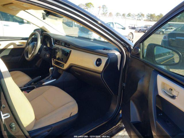 Toyota Corolla Le Image 3