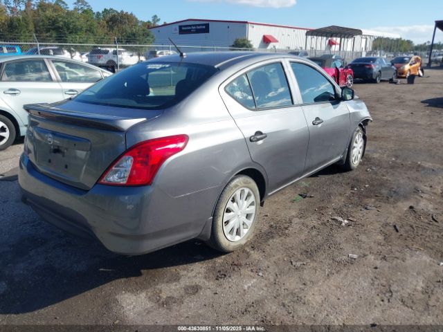 Nissan Versa 1.6 S+ Image 9