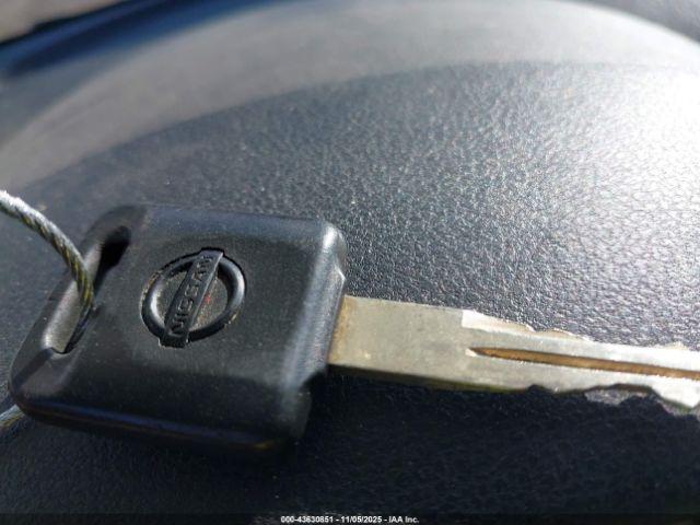 Nissan Versa 1.6 S+ Image 3