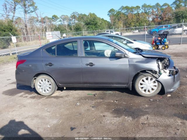 Nissan Versa 1.6 S+ Image 2