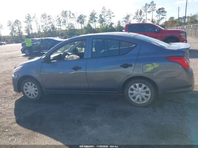Nissan Versa 1.6 S+ Image 16