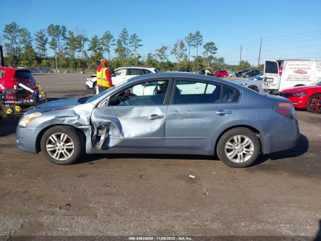 Nissan Altima 2.5 S Image 11