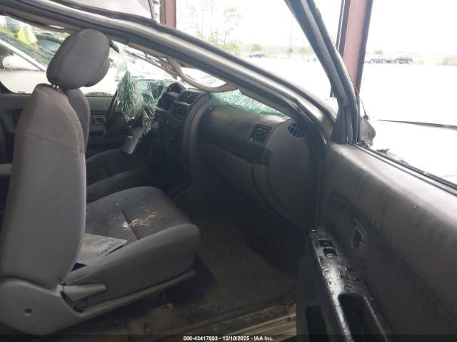 Nissan Frontier Xe Image 8