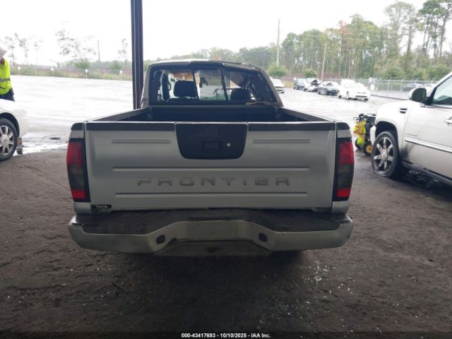 Nissan Frontier Xe Image 11