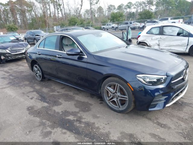 Mercedes-Benz E-Class Image 1