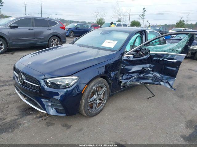 Mercedes-Benz E-Class Image 3