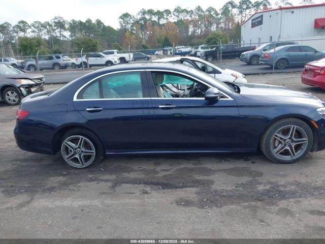 Mercedes-Benz E-Class Image 14