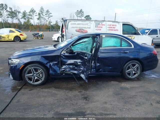 Mercedes-Benz E-Class Image 15