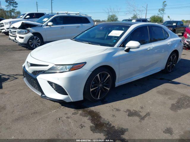 Toyota Camry Xse Image 6