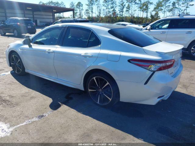 Toyota Camry Xse Image 4