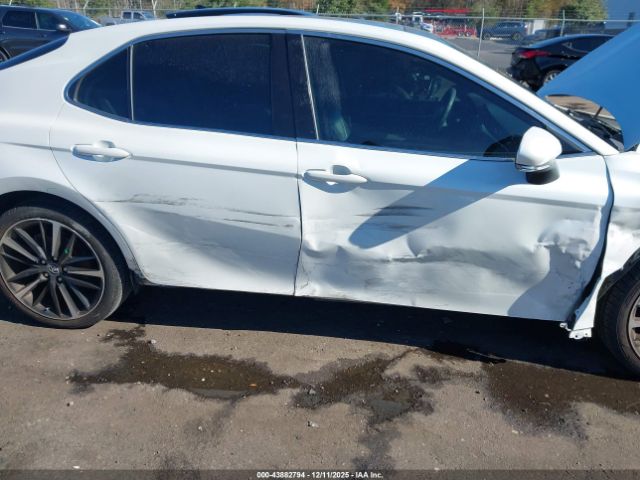 Toyota Camry Xse Image 11