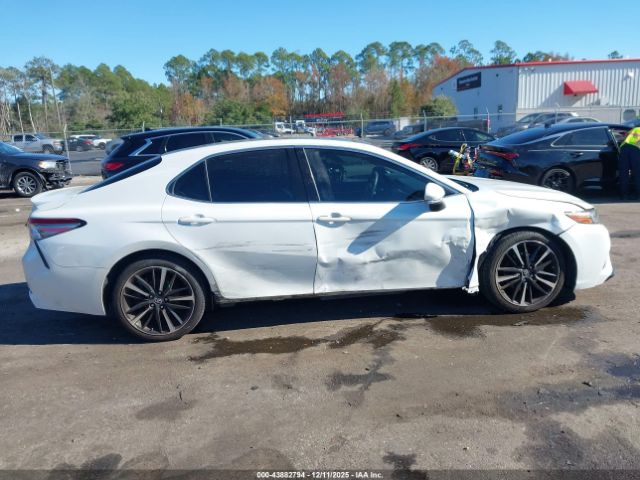 Toyota Camry Xse Image 13